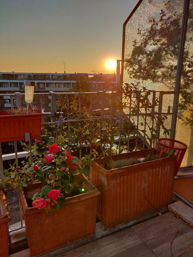 Exclusive Rooftop Apartment With Large Terrace In Solari/Tortona Milán Exterior foto